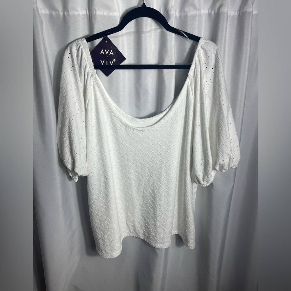 Ava & Viv Women's Plus Size 24/26 White Puff Short Sleeve Scoop Neckline NWT